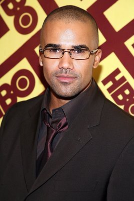 shemar-criminal-minds-7018061-267-400